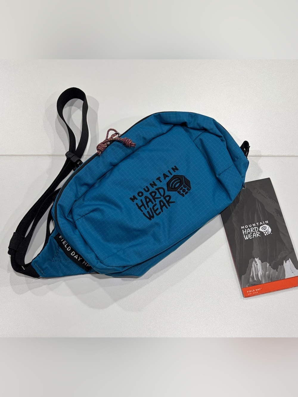 Mountain Hardwear Field Day Hip Pack Adult Teal Blue NWT Crossbody Belt Bag